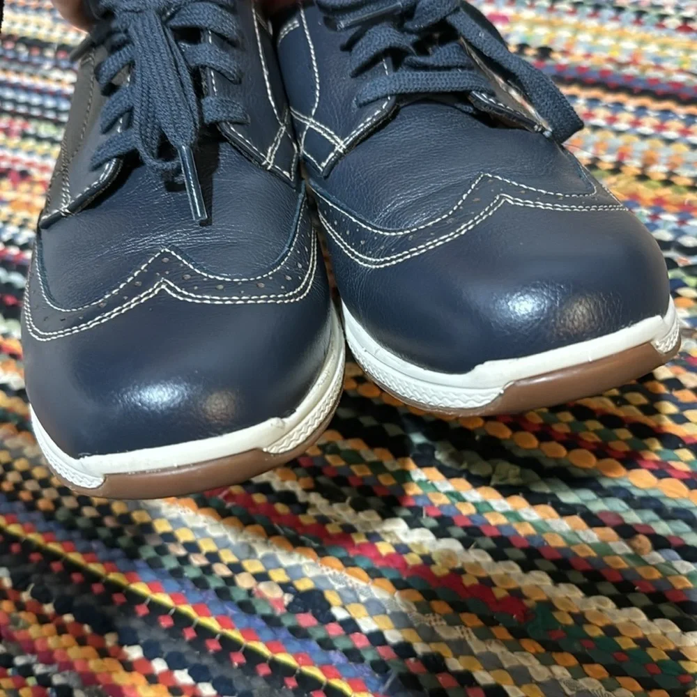 Florsheim size 6M navy blue shoes, tie ups leather uppers